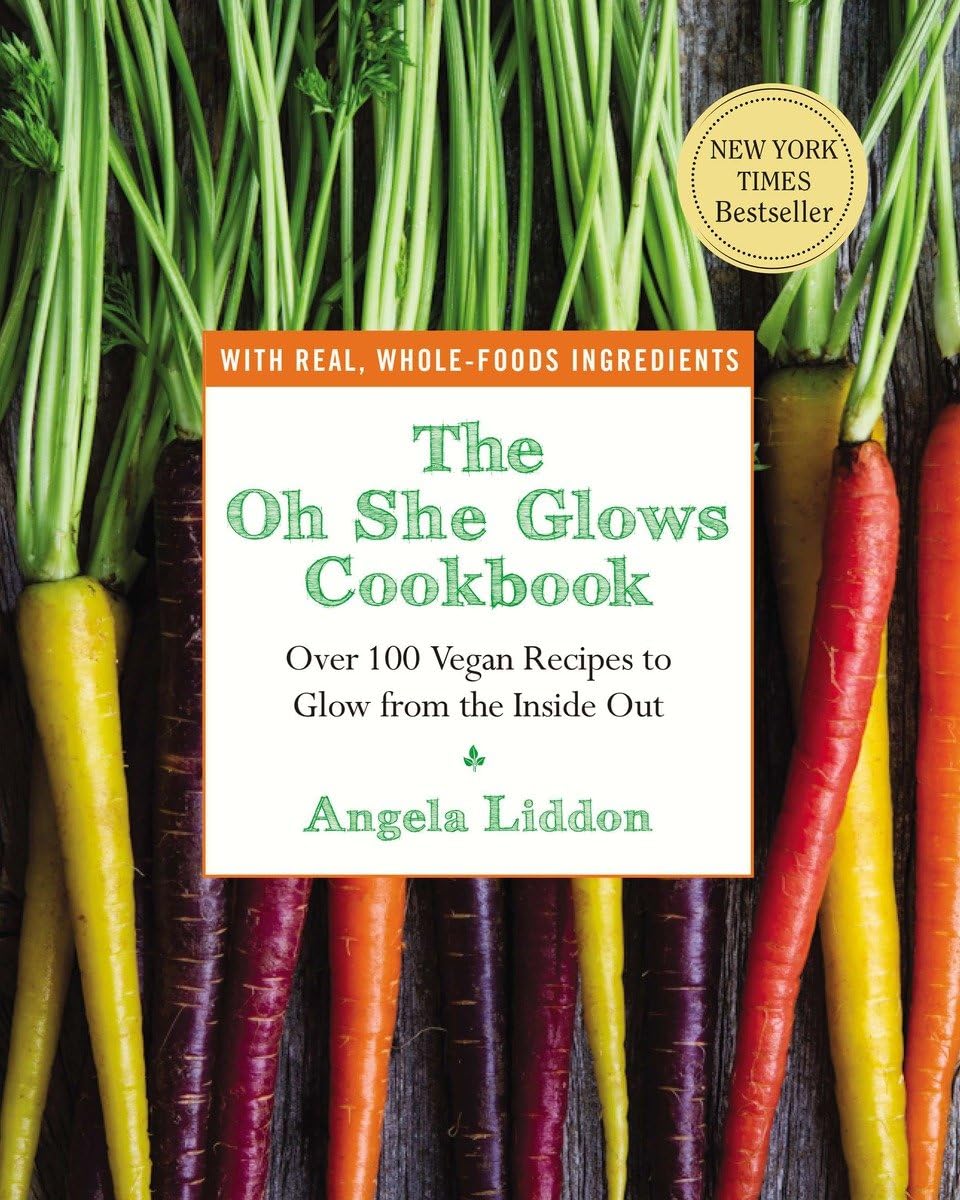 The Oh She Glows Cookbook: Over 100 Vegan Recipes to Glow from the Inside Ou... - Picture 1 of 1